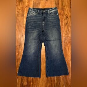Risen Jeans Dark Blue Cropped Flare Jeans for Women size 1XL
